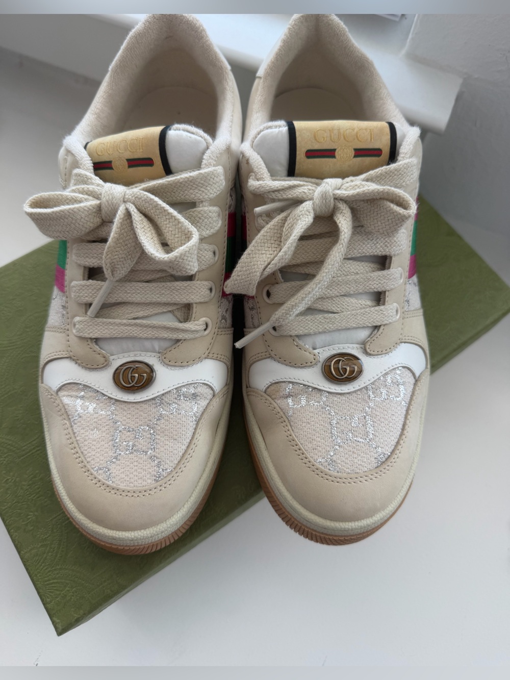 Gucci Screener Collection GG Enamel Aged Women's Sz 9.5 Casual Pink/Green 39.5